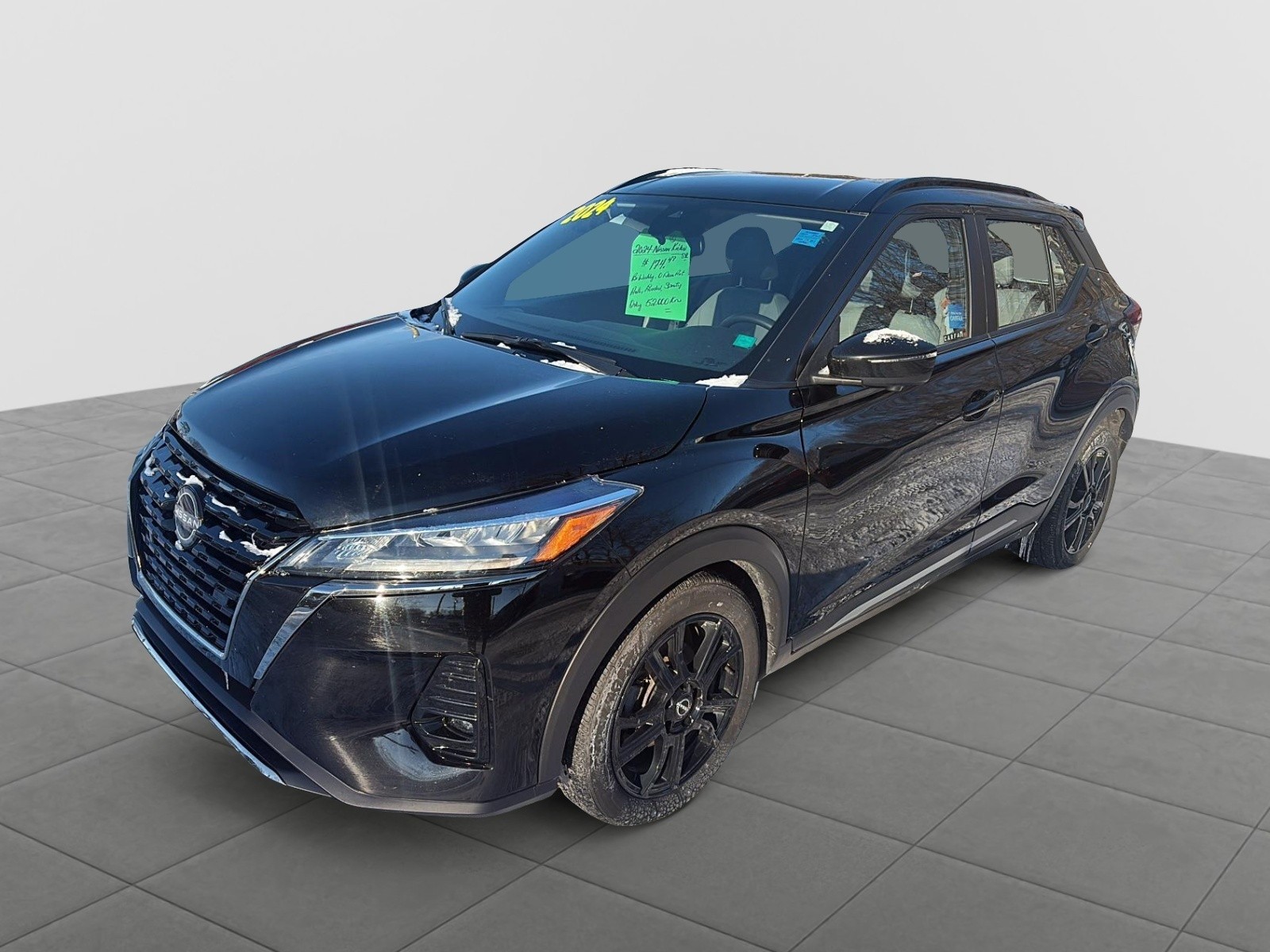 2024 Nissan Kicks  SR