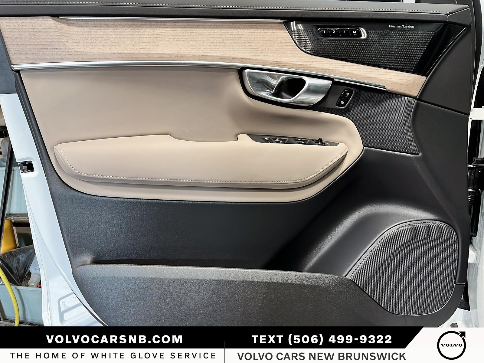 2026 Volvo XC90 Plug-In Hybrid T8 Plus Dark Theme