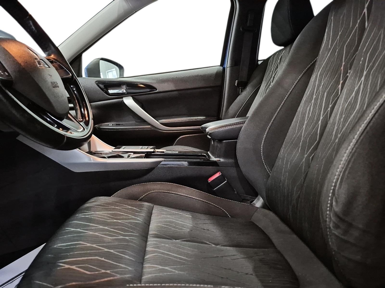 2020 Mitsubishi Eclipse Cross SE