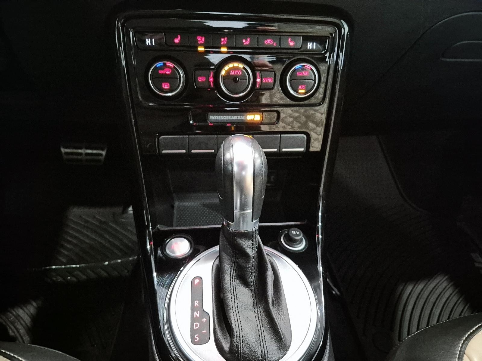 2019 Volkswagen Beetle Wolfsburg Edition