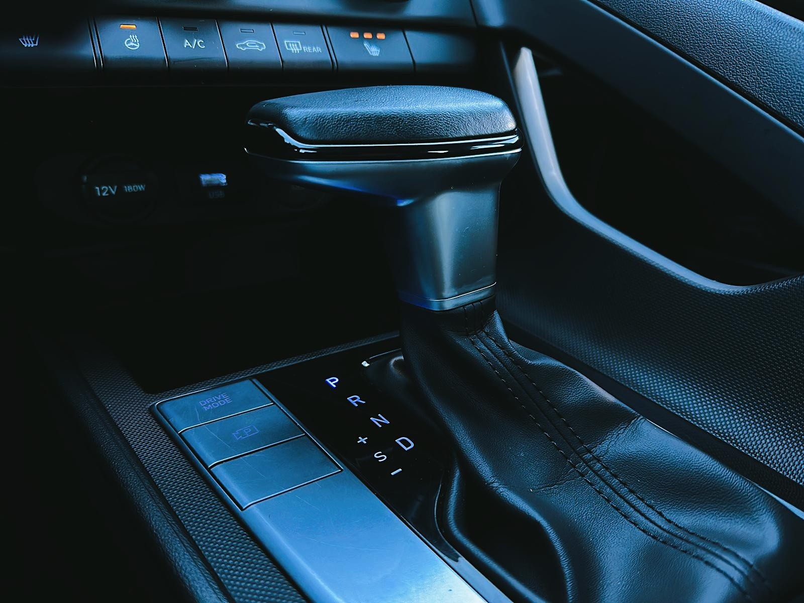 2024 Hyundai Elantra Preferred