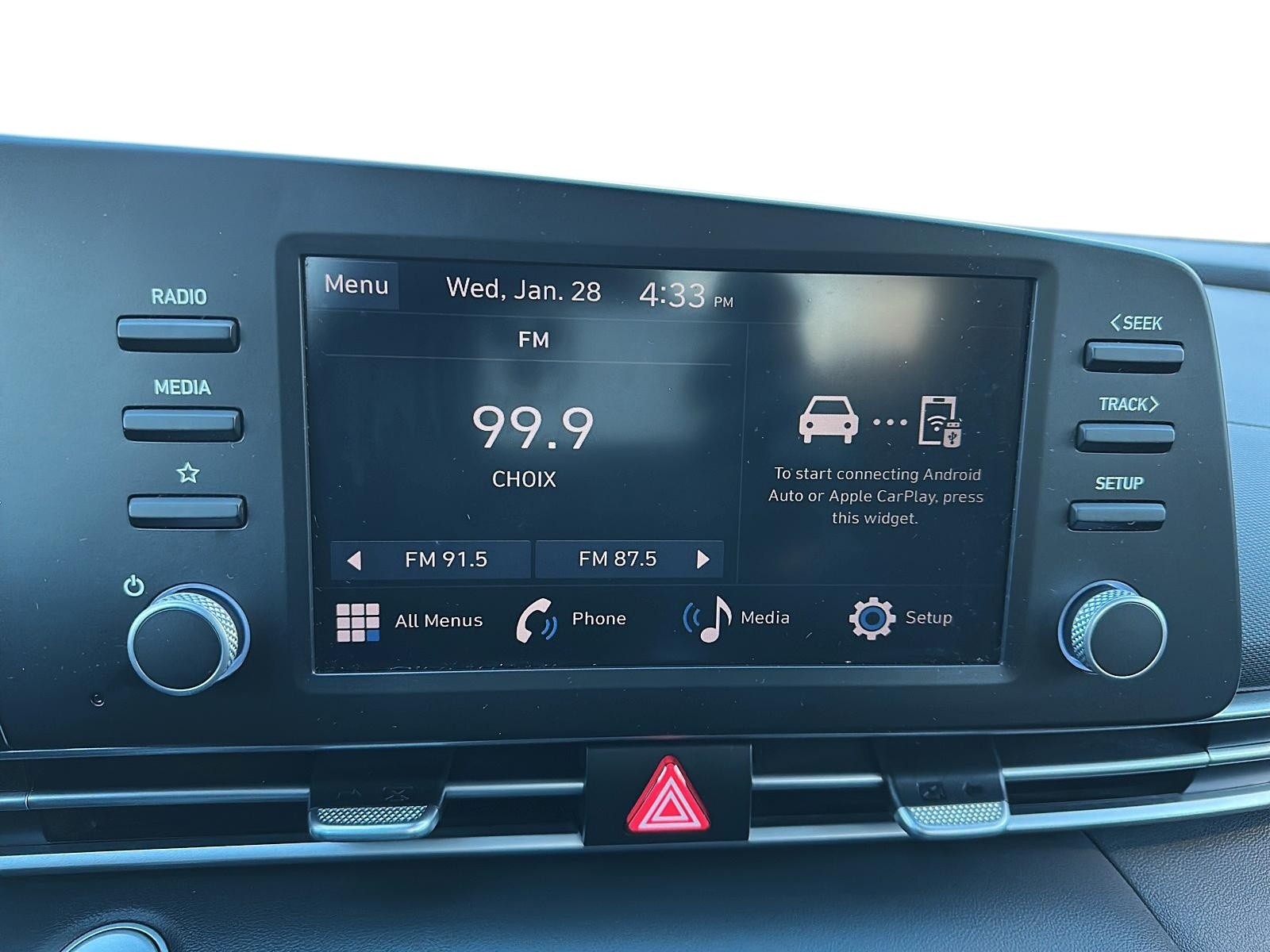 2024 Hyundai Elantra Preferred