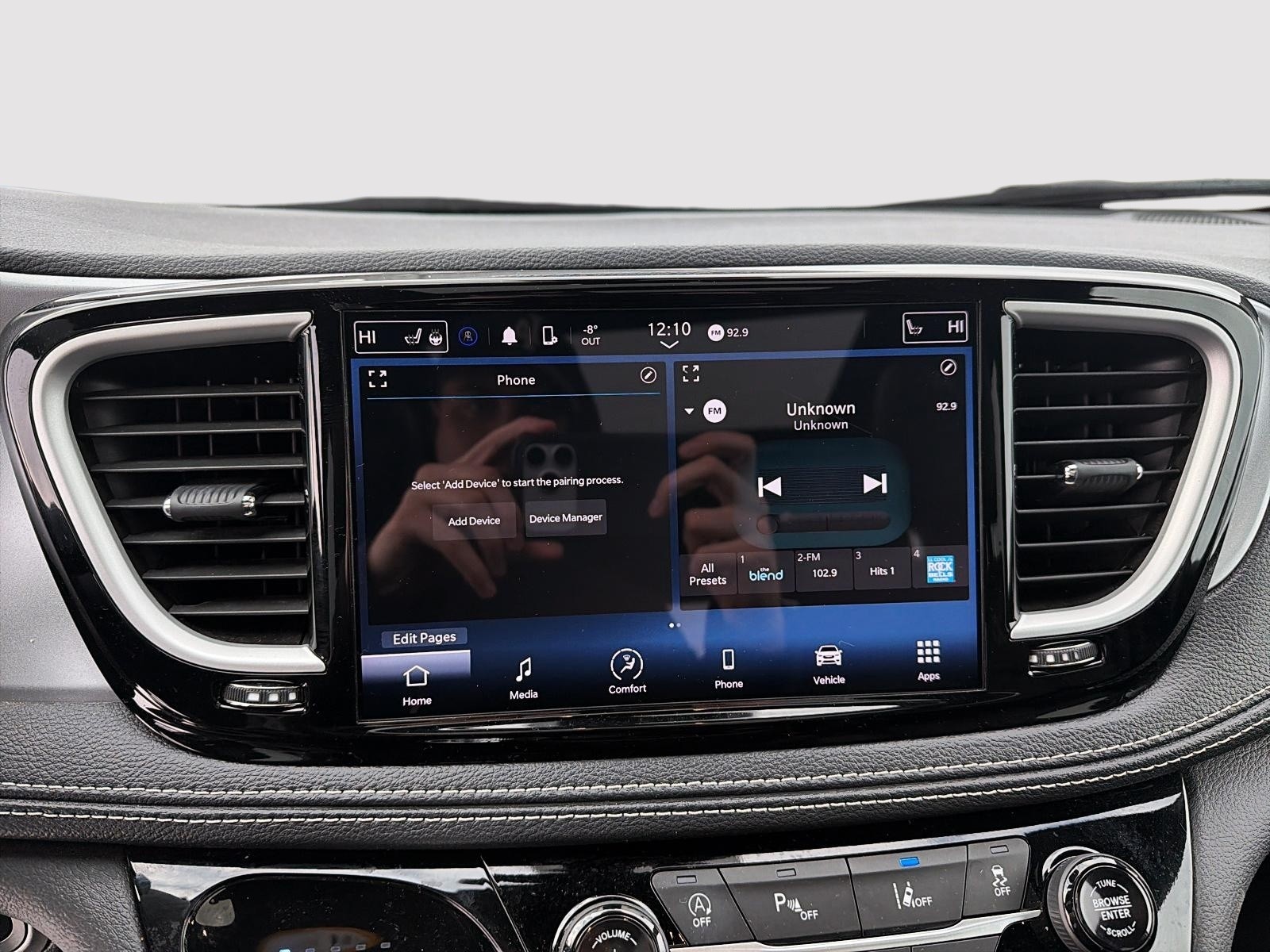 2024 Chrysler Pacifica Touring-L