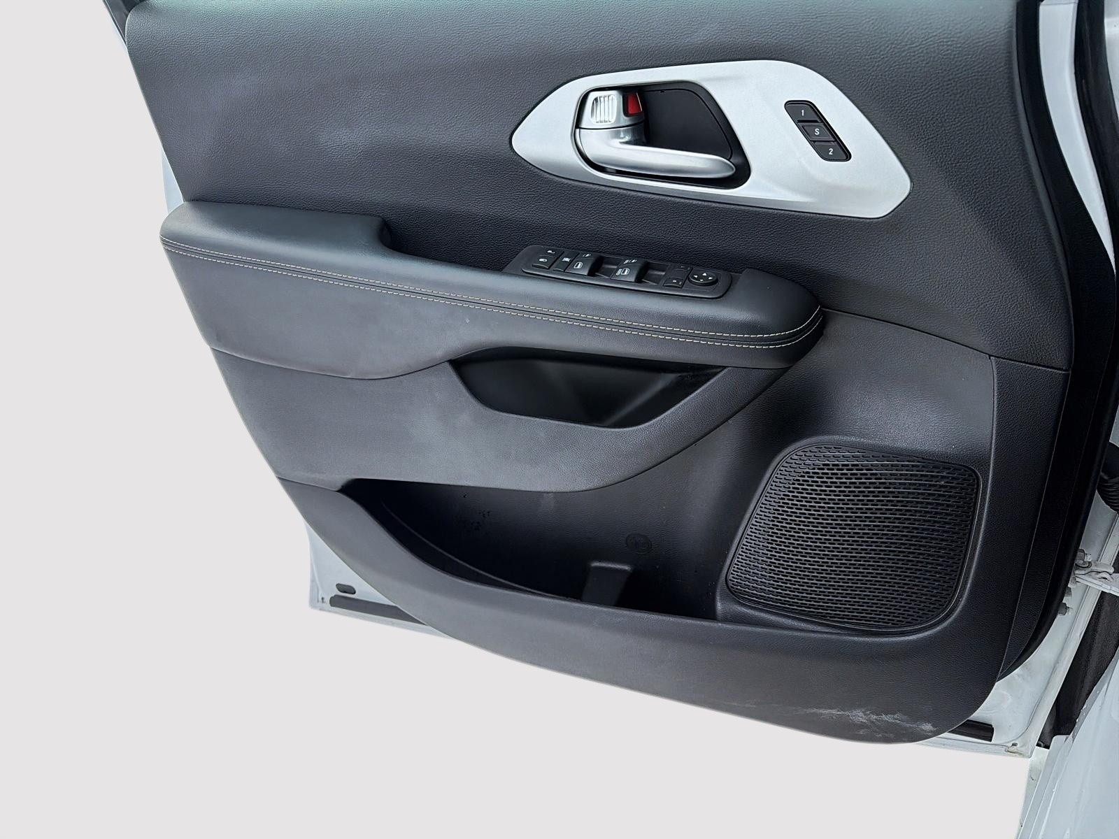 2024 Chrysler Pacifica Touring-L