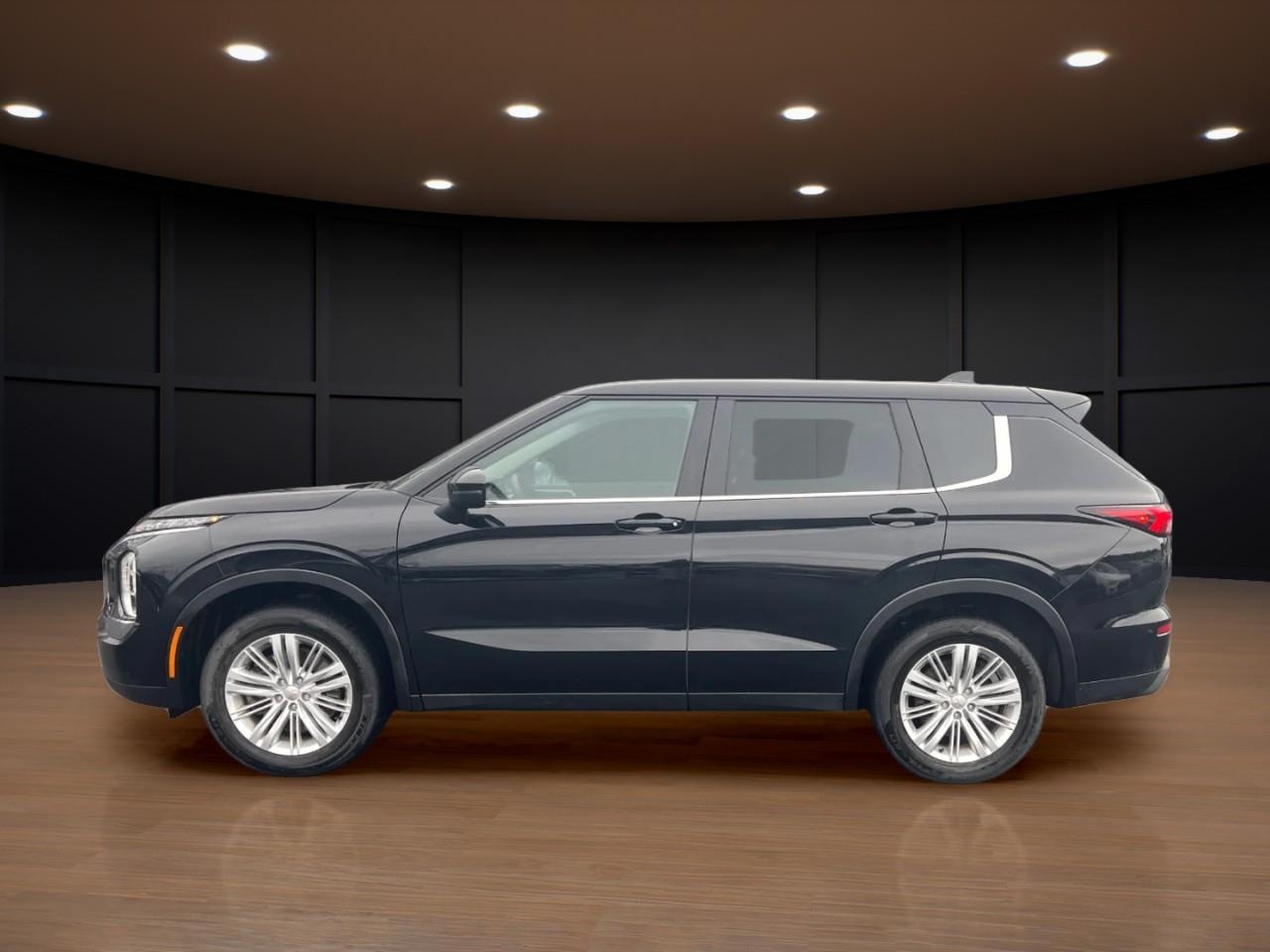 Mitsubishi Outlander ES S-AWC 2024