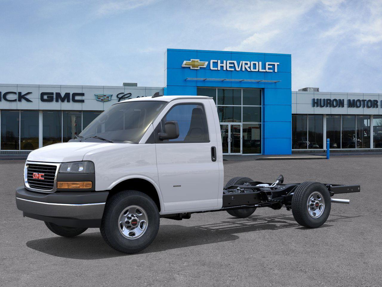 new 2025 GMC Savana Cutaway car, priced at $52,213