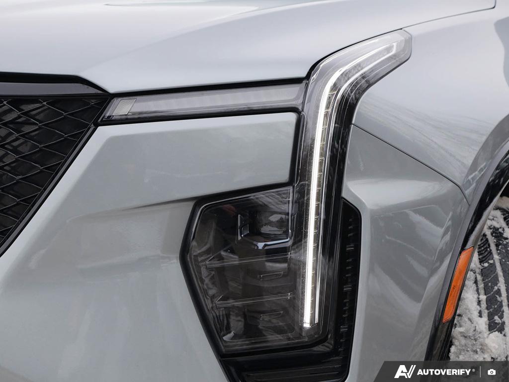 used 2025 Cadillac XT4 car, priced at $48,000