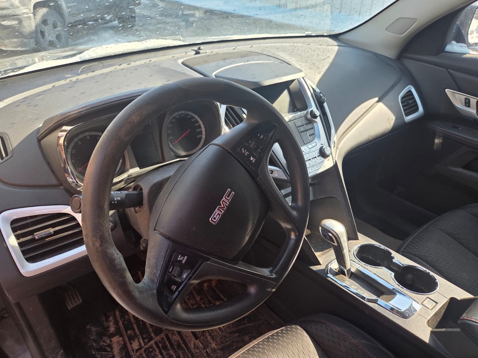 used 2015 GMC Terrain car, priced at $1,100