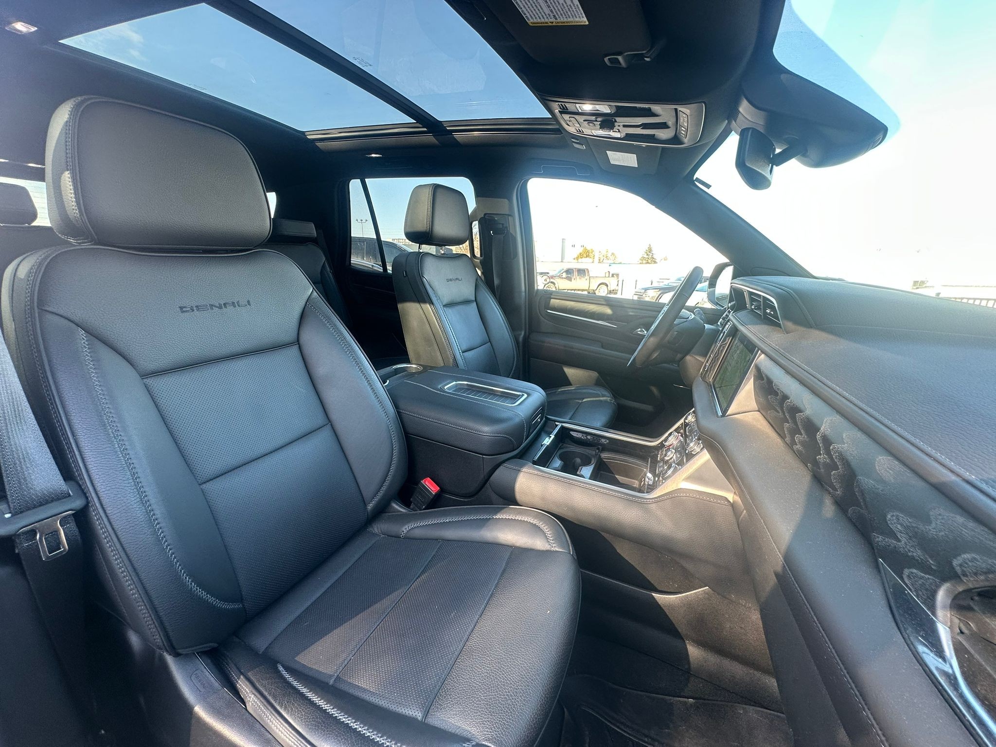 used 2024 GMC Yukon car, priced at $94,899