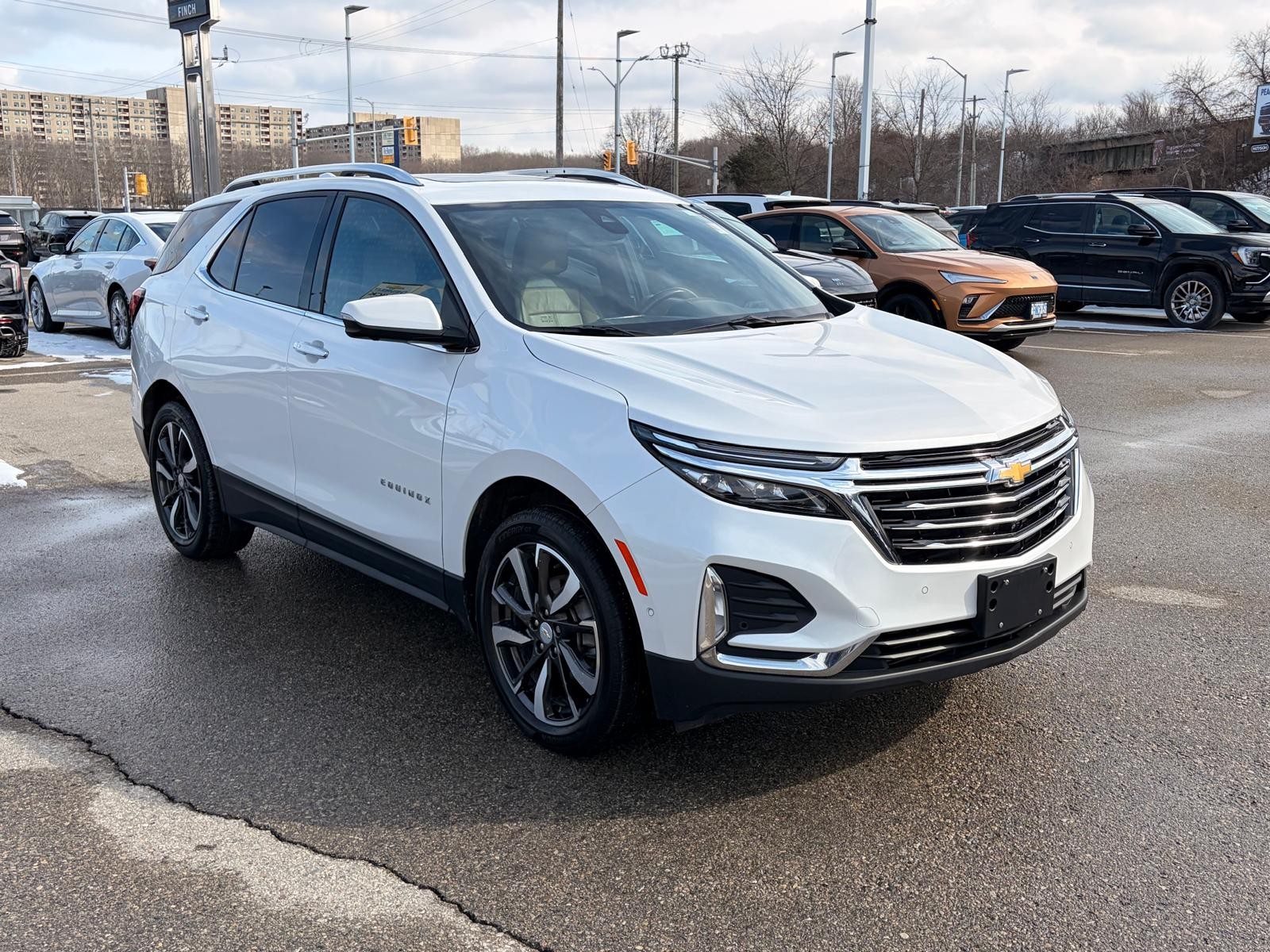 used 2022 Chevrolet Equinox car, priced at $27,400