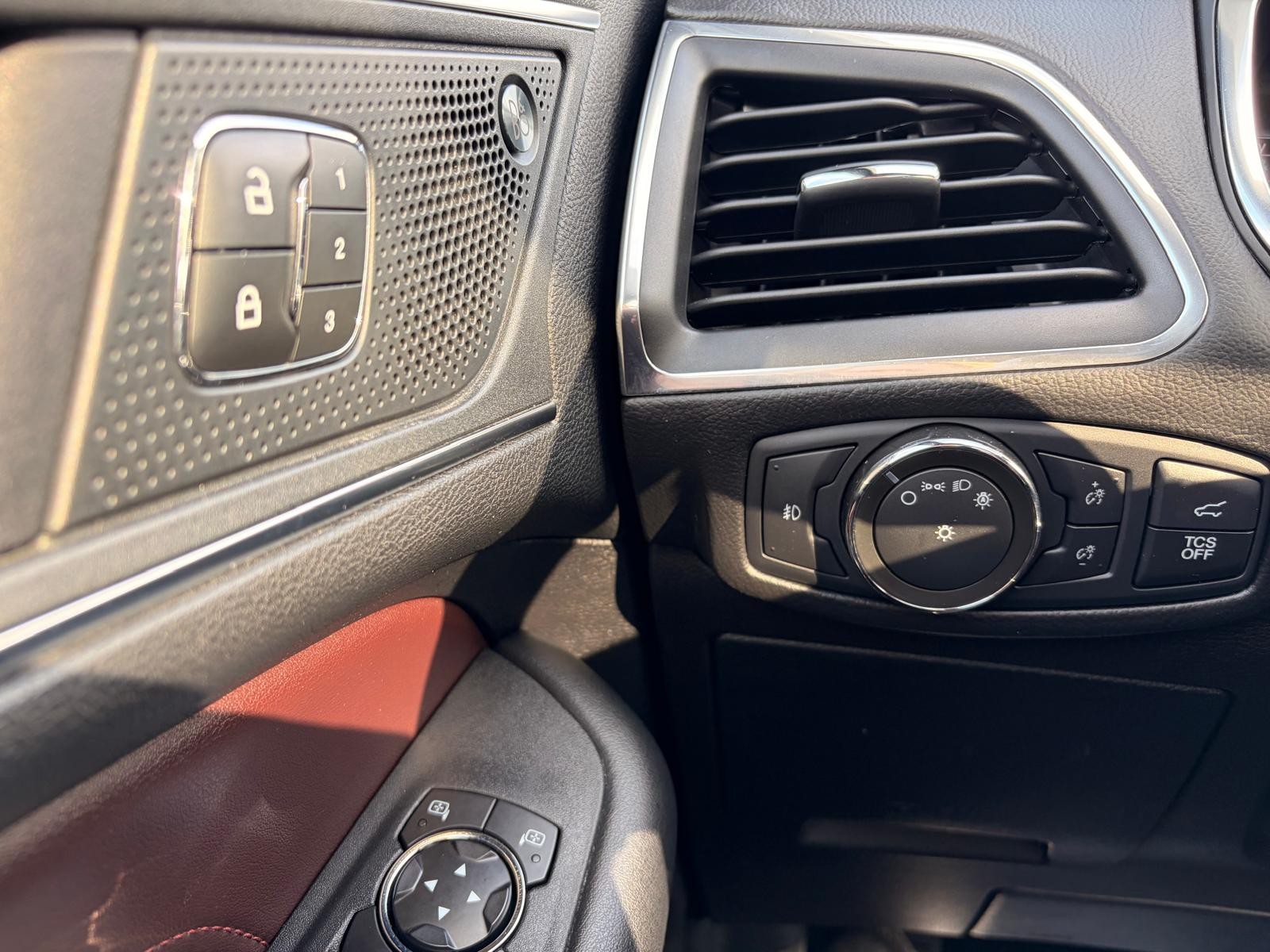 used 2021 Ford Edge car, priced at $21,404