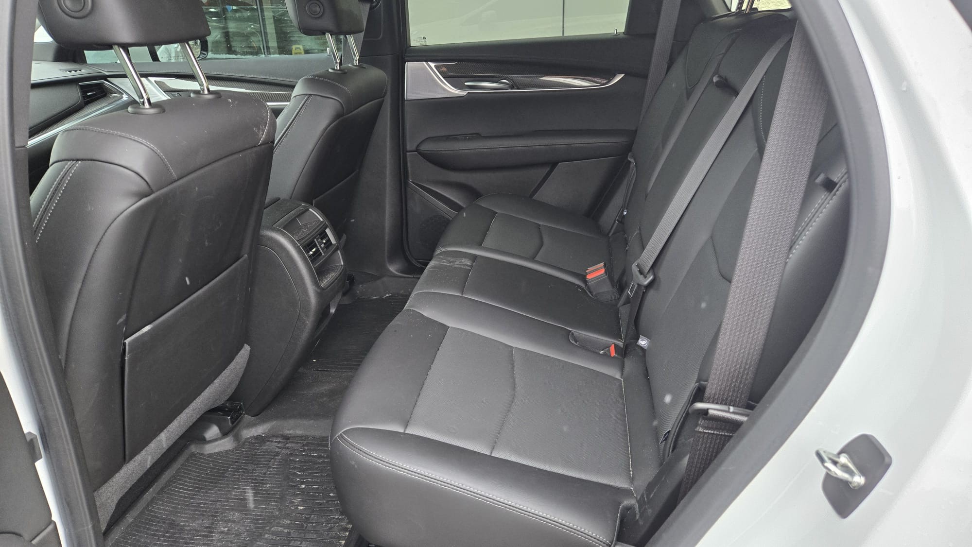 used 2024 Cadillac XT5 car, priced at $42,000