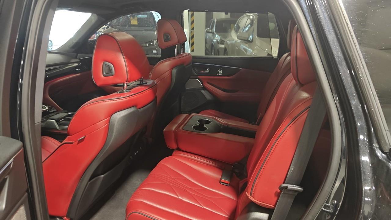 used 2022 Acura MDX car, priced at $44,992