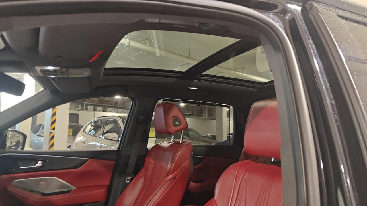 used 2022 Acura MDX car, priced at $44,992