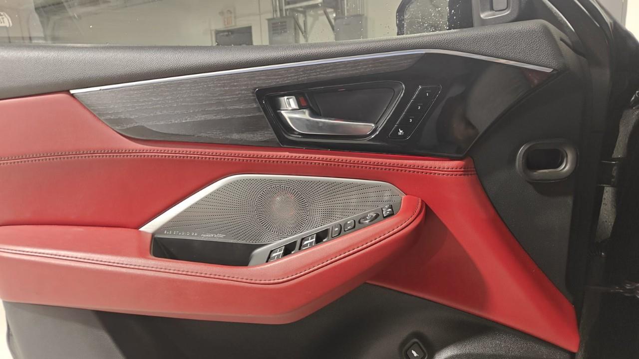 used 2022 Acura MDX car, priced at $44,992