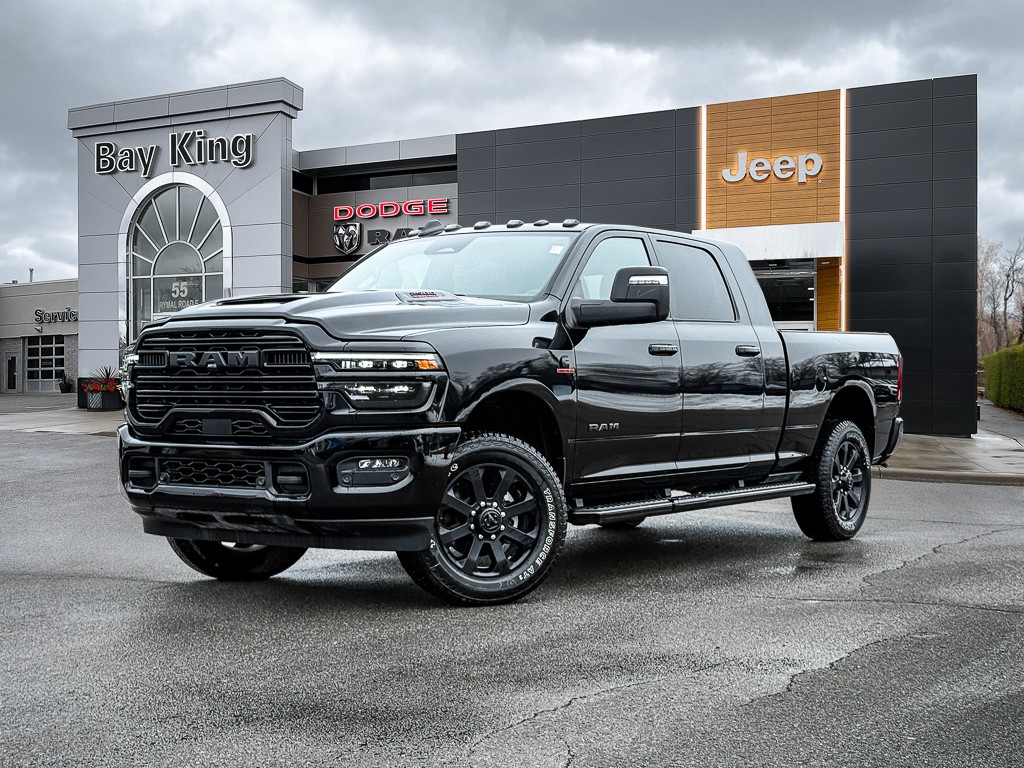 RAM 2500 Laramie Mega Cab 4WD 2025