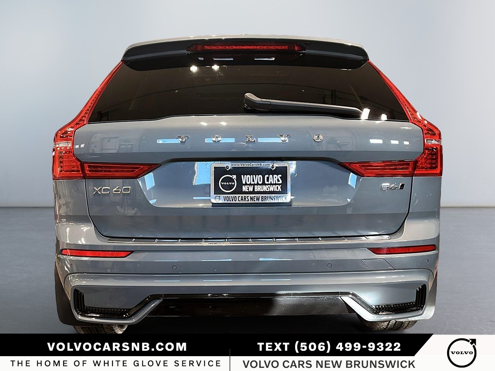 2023 Volvo XC60 B6 Plus Dark Theme