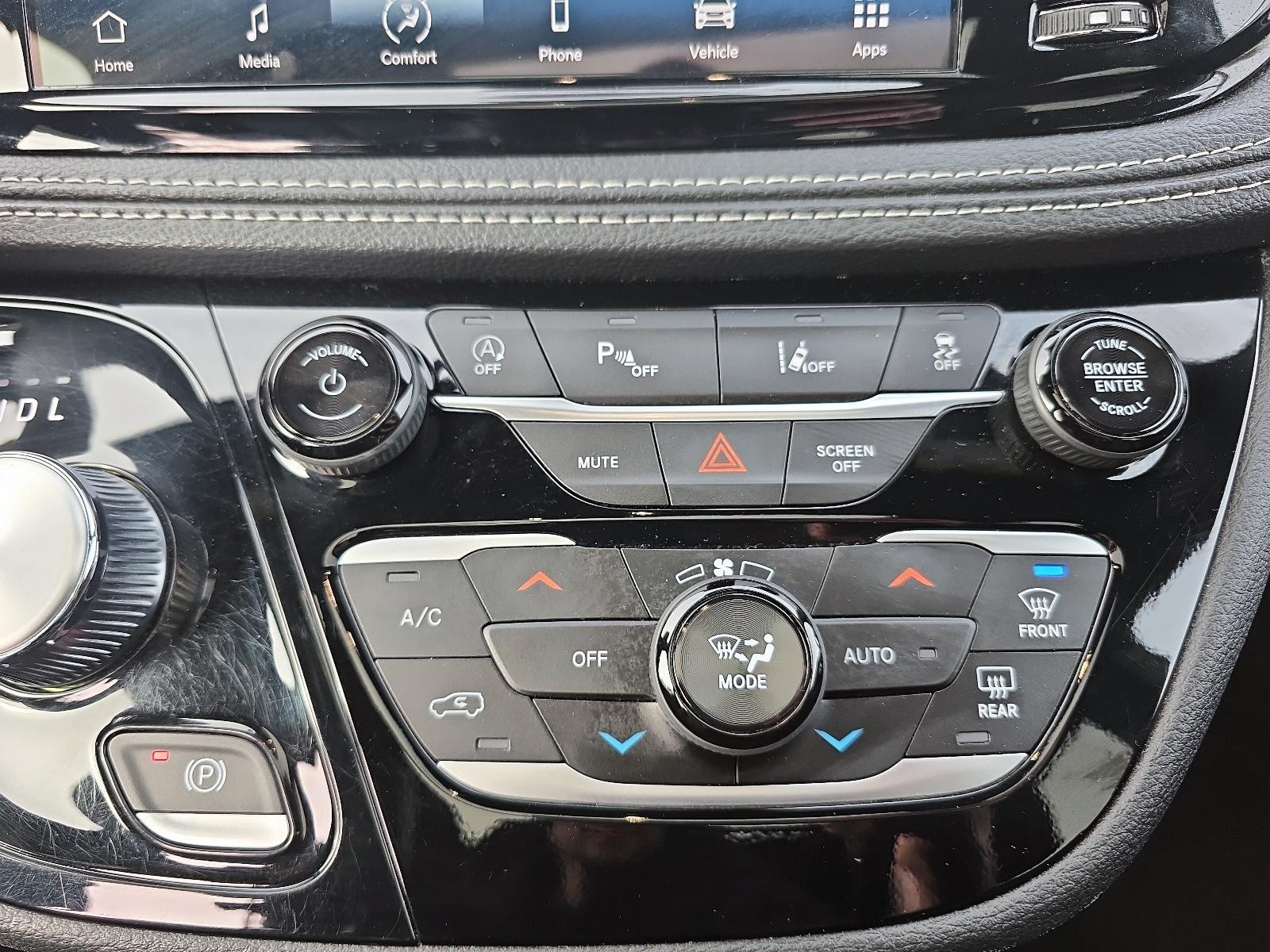 2024 Chrysler Pacifica Touring-L