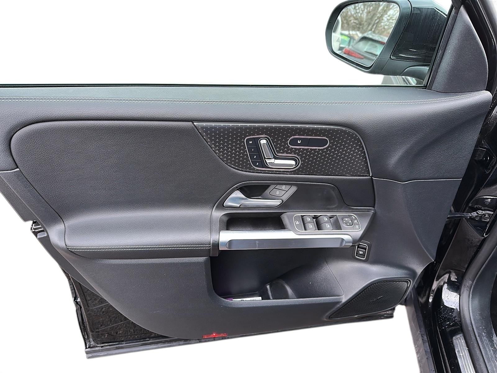 2024 Mercedes-Benz GLB 250 