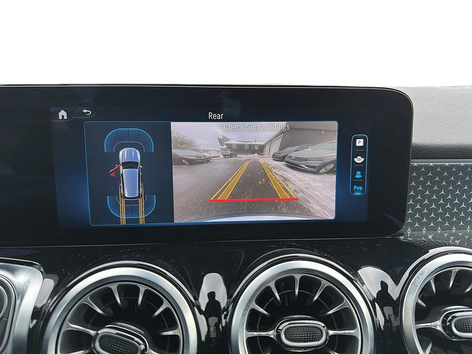 2024 Mercedes-Benz GLB 250 