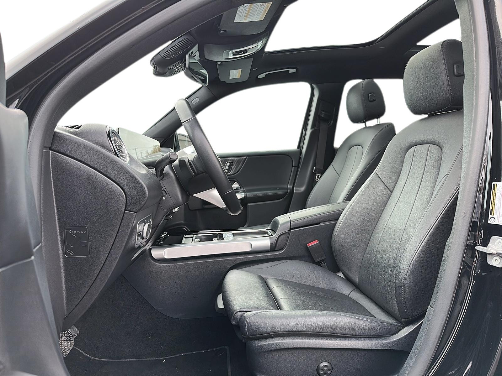 2024 Mercedes-Benz GLB 250 