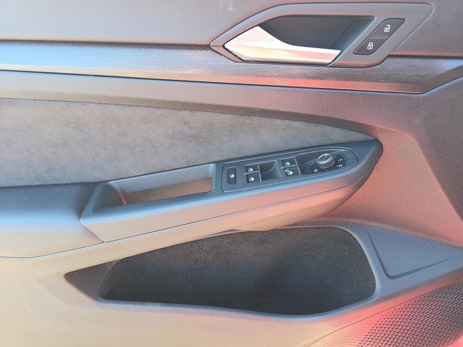 2023 Volkswagen Golf GTI 40th Anniversary