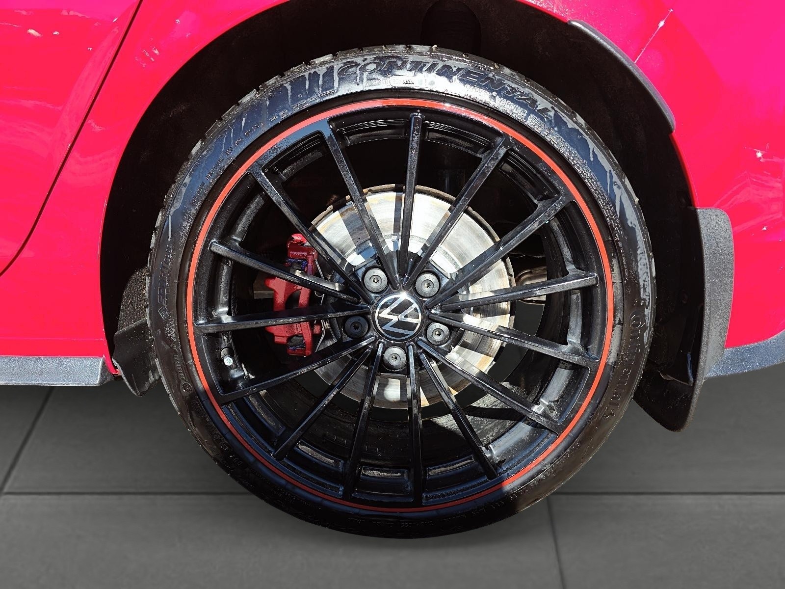 2023 Volkswagen Golf GTI 40th Anniversary