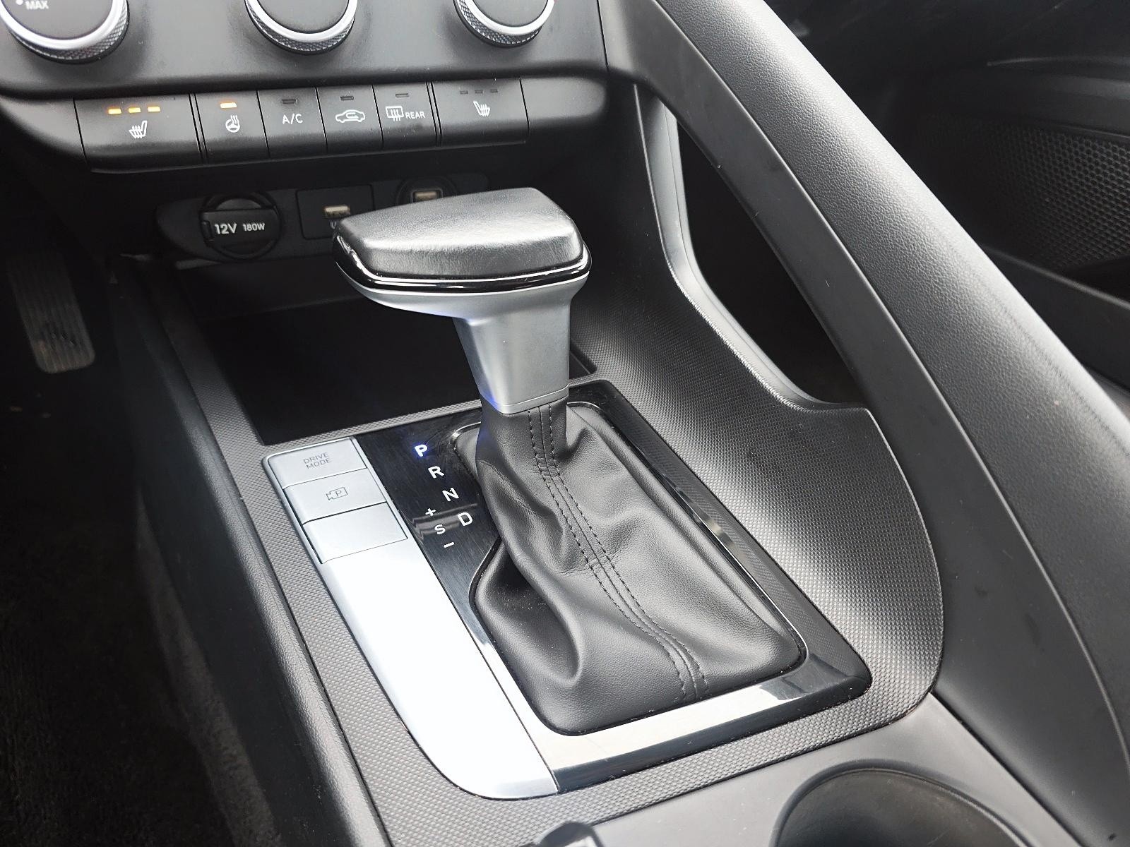 2023 Hyundai Elantra Preferred