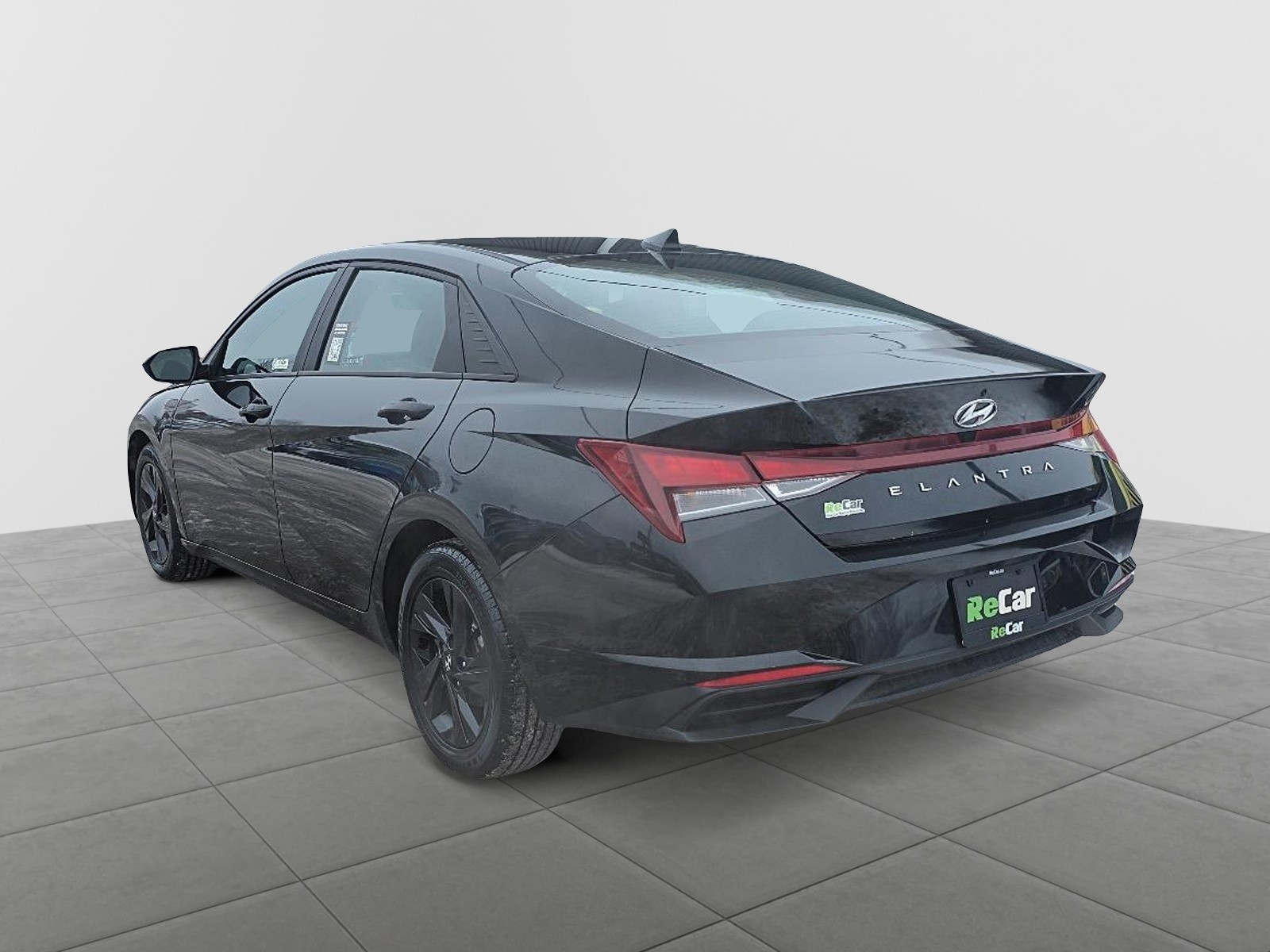 2023 Hyundai Elantra Preferred