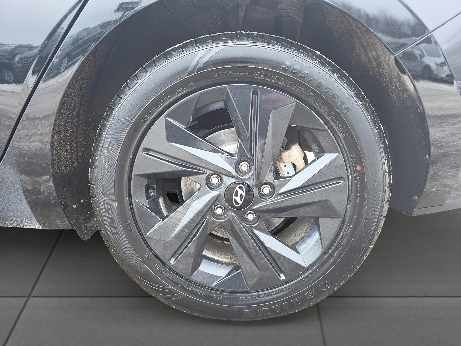 2023 Hyundai Elantra Preferred