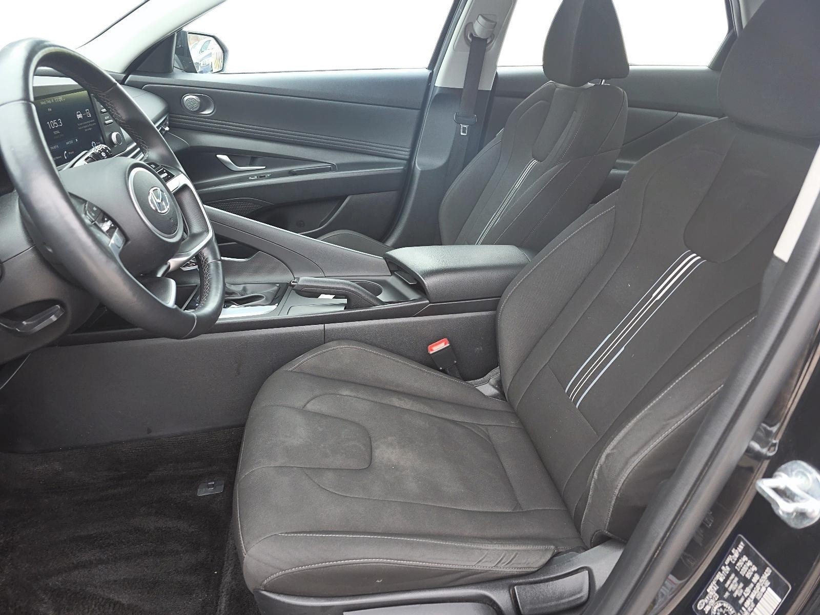 2023 Hyundai Elantra Preferred