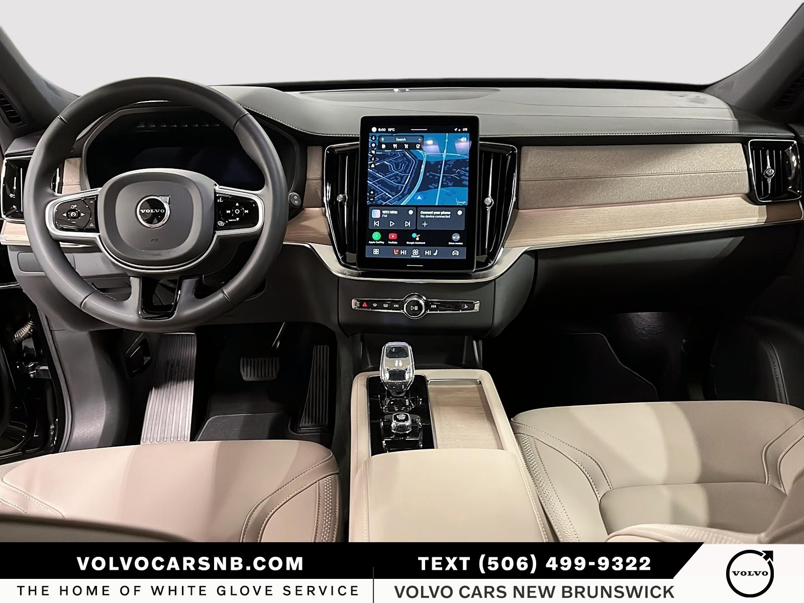 2025 Volvo XC90 B6 Core Bright Theme