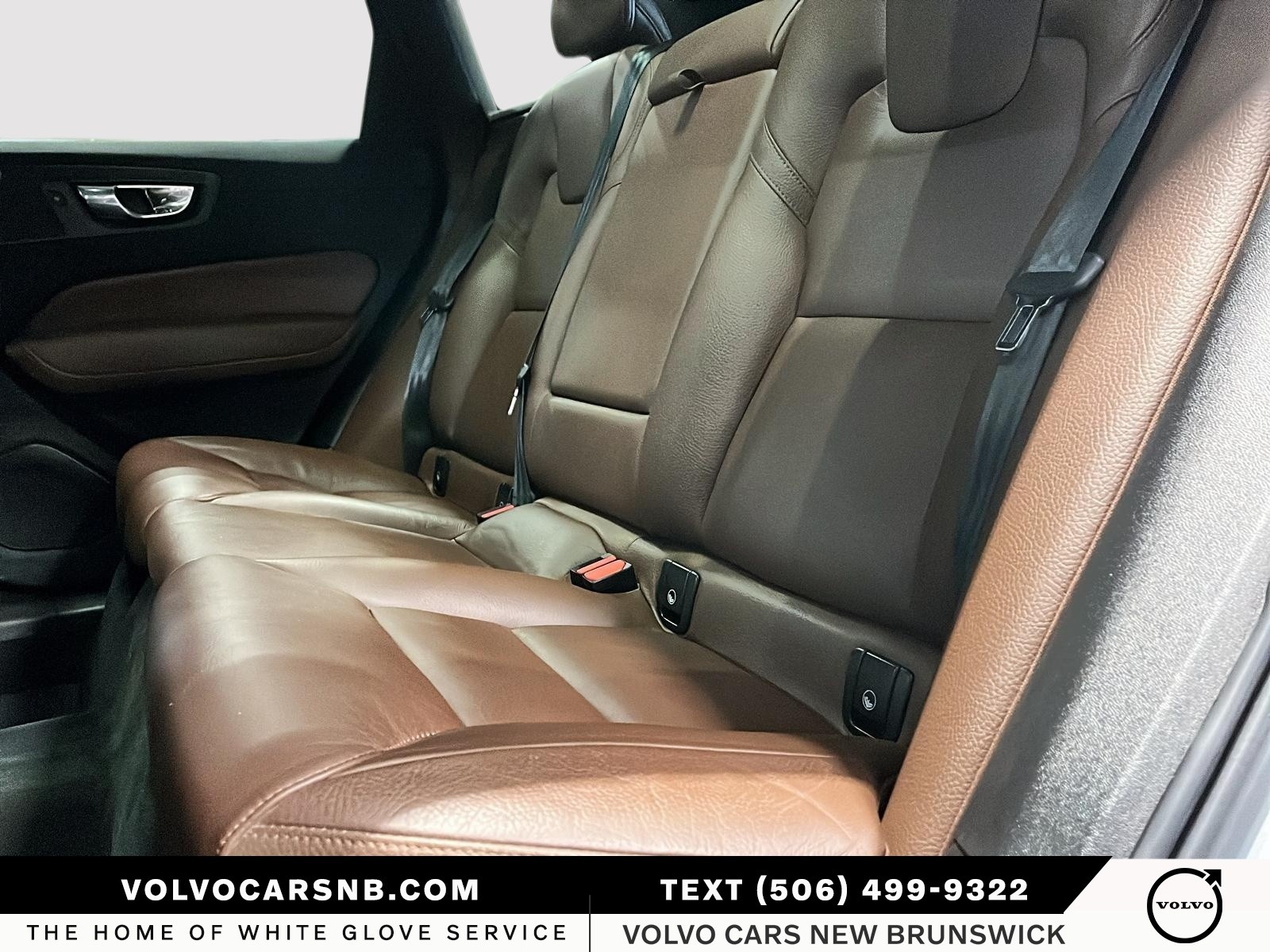 2022 Volvo XC60 B6 Momentum