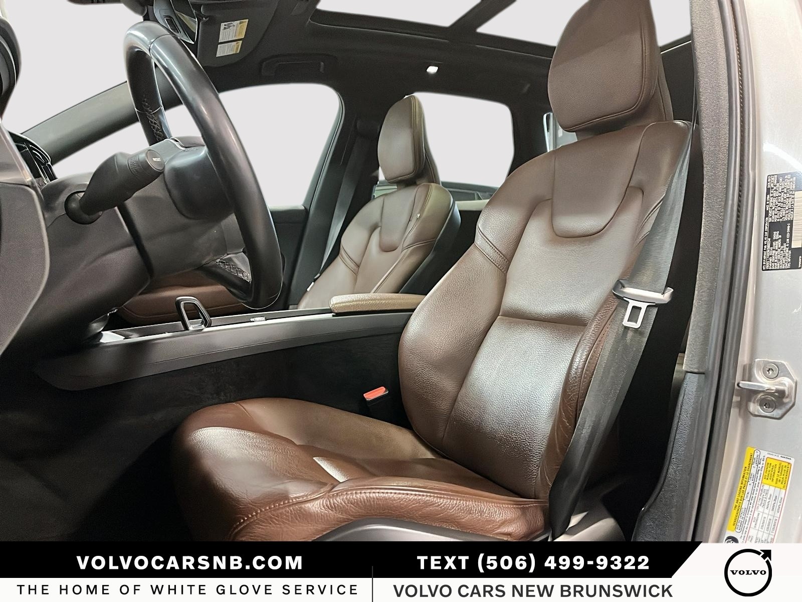 2022 Volvo XC60 B6 Momentum