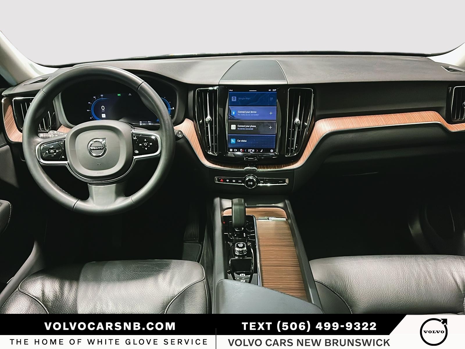 2024 Volvo XC60 Recharge Plug-In Hybrid T8 Plus Dark Theme