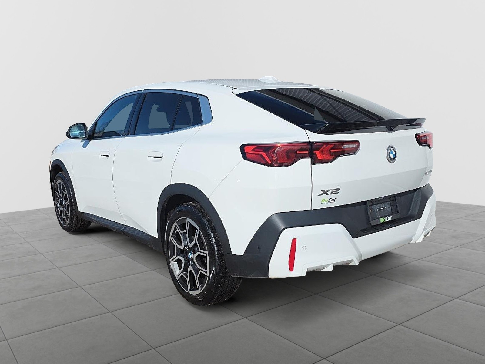 2025 BMW X2 xDrive28i