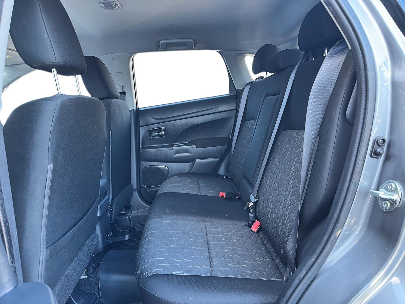 2023 Mitsubishi RVR SE