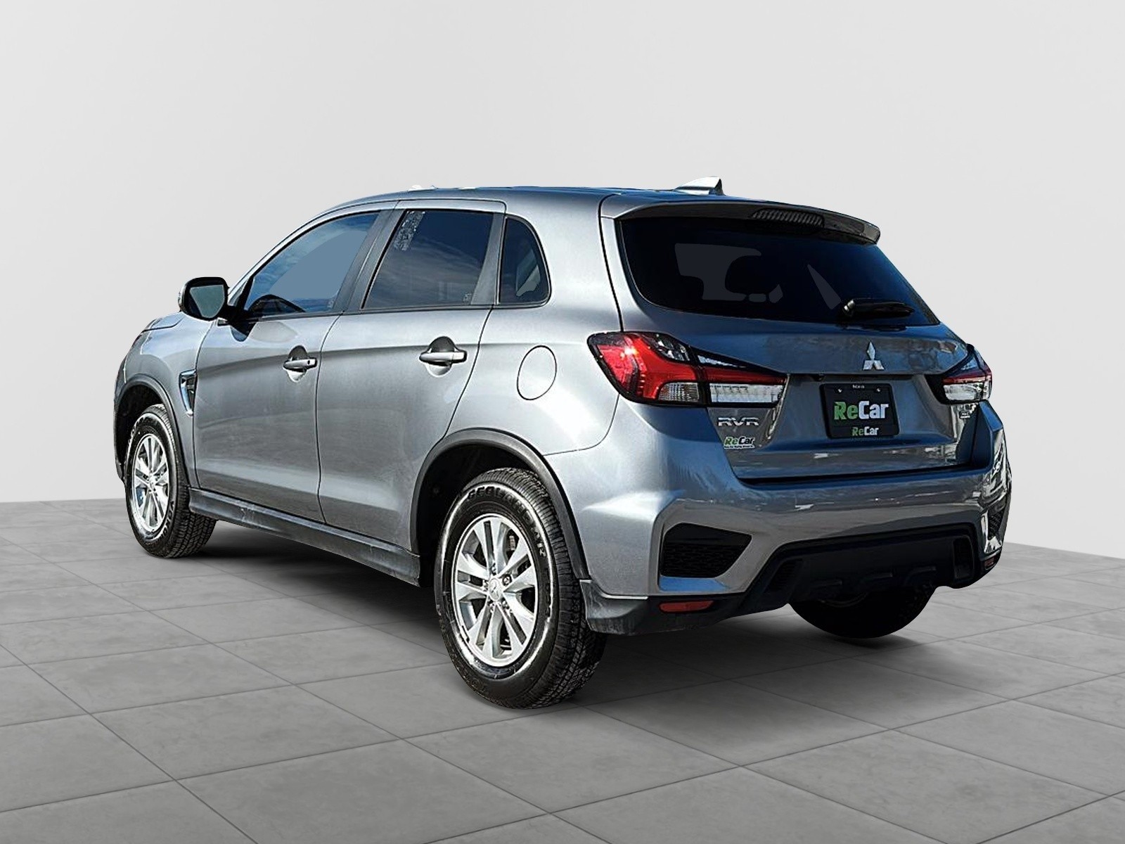 2023 Mitsubishi RVR SE