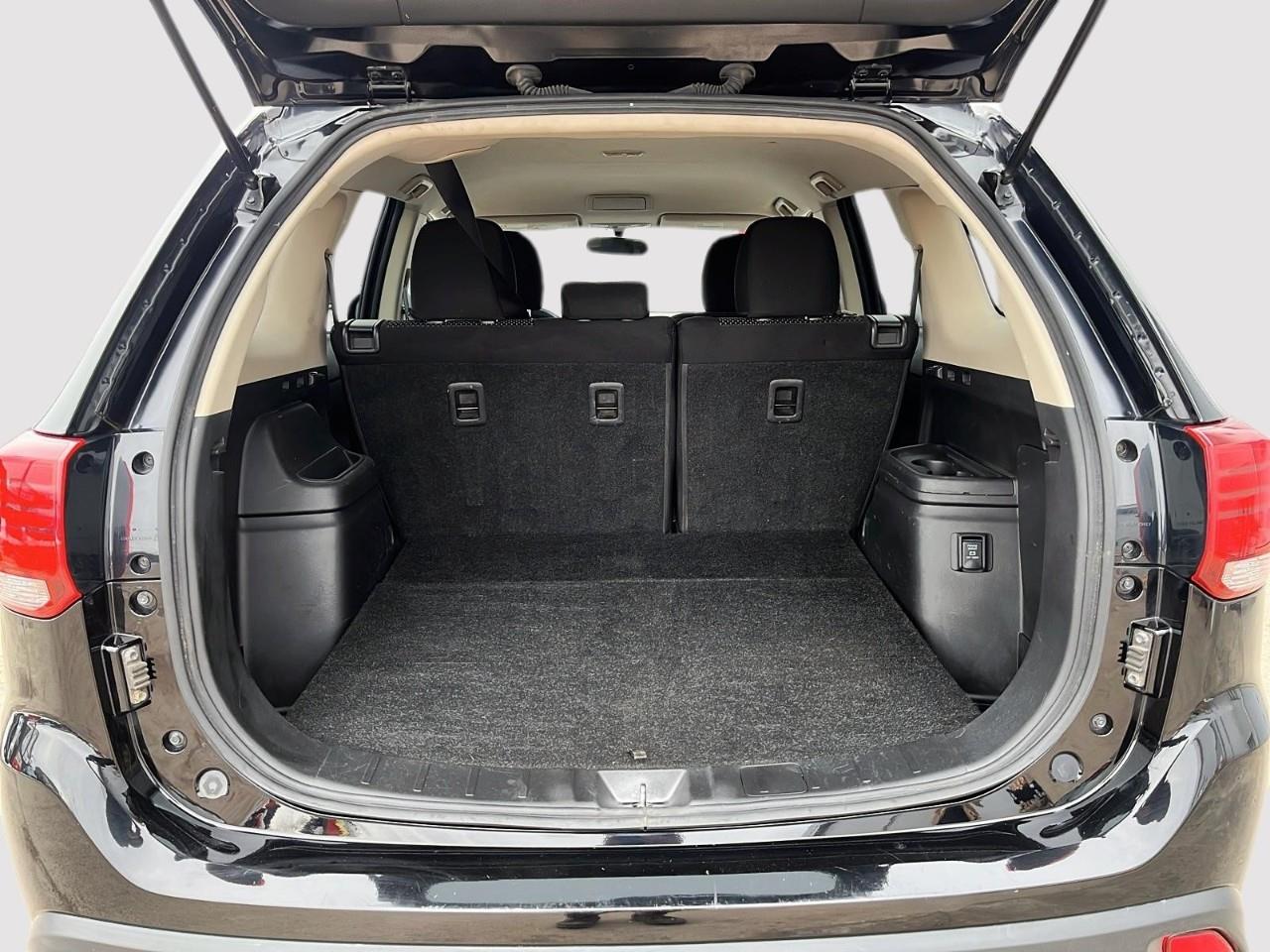 2018 Mitsubishi Outlander ES