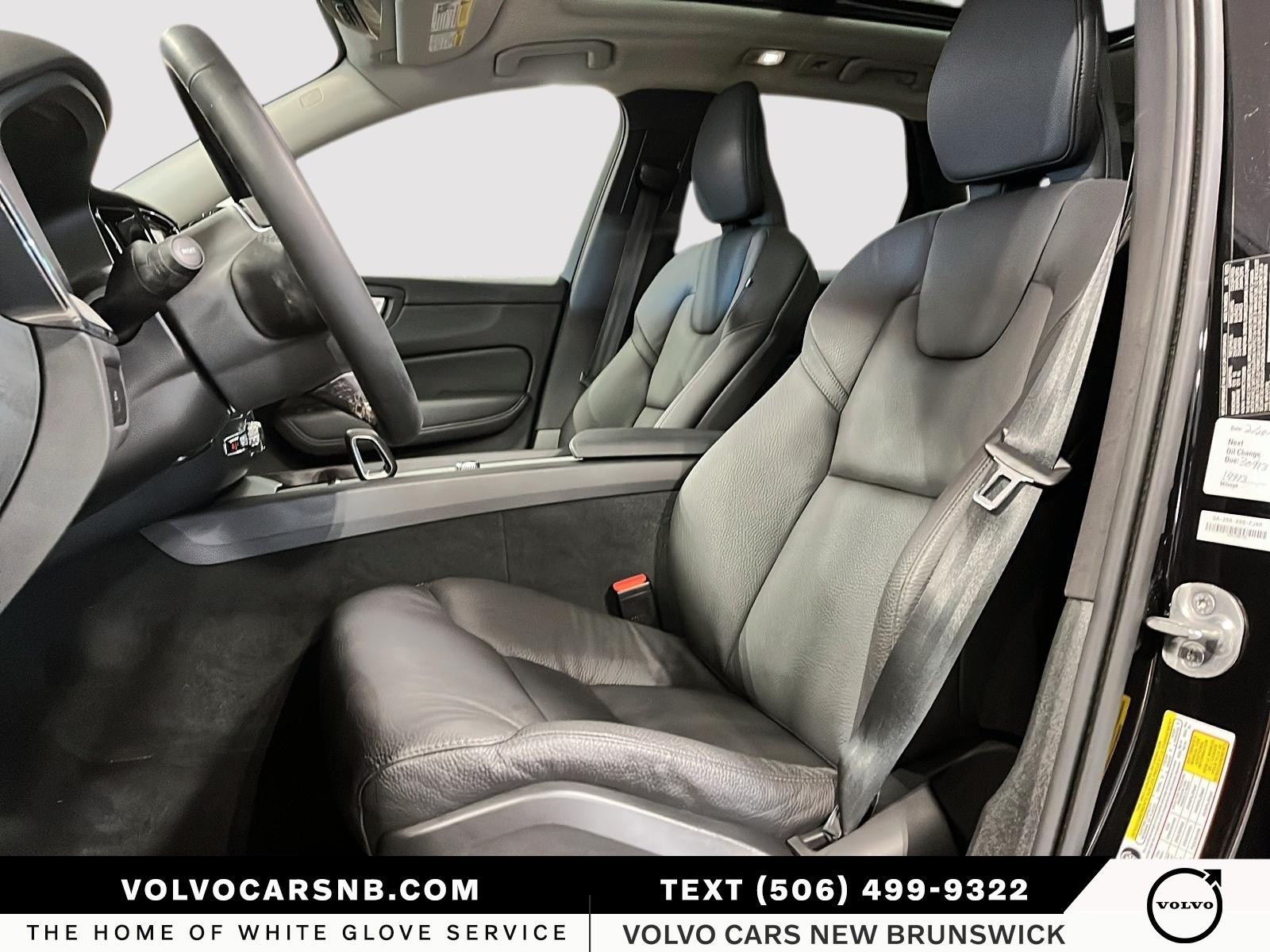 2025 Volvo XC60 B5 Plus Dark Theme