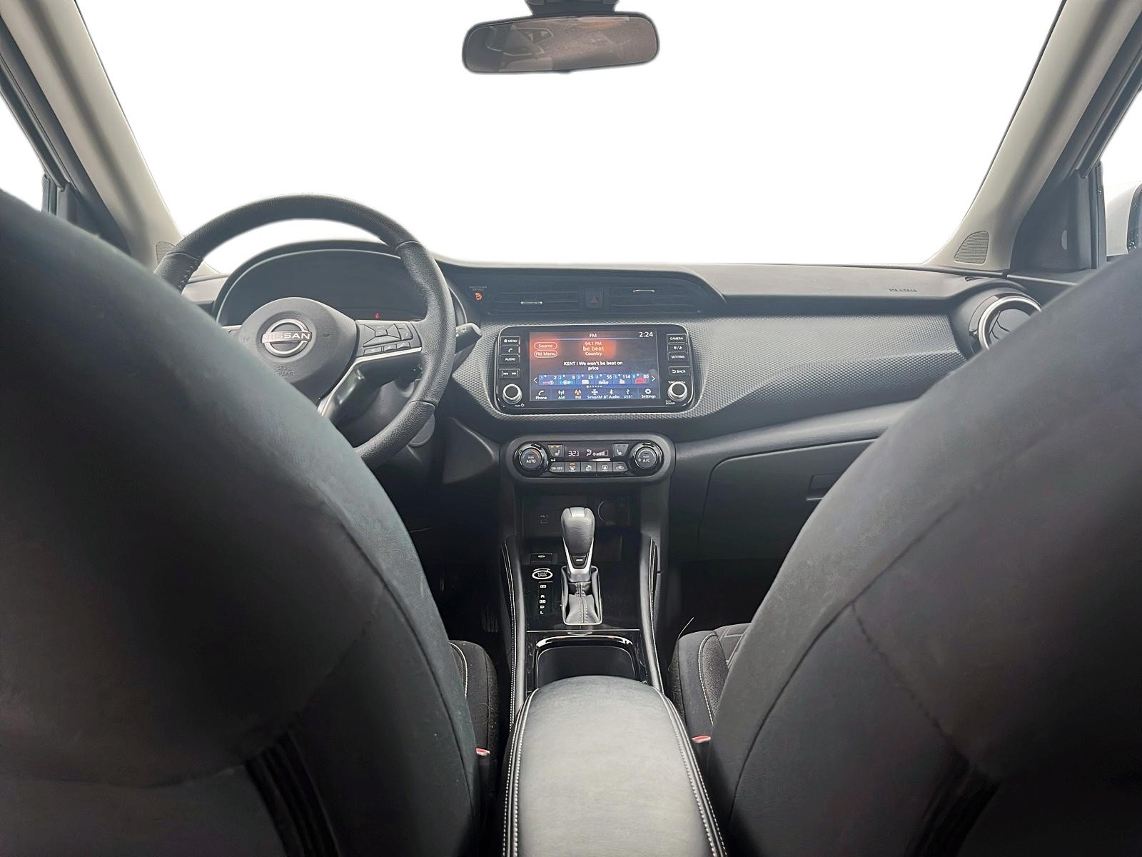 2025 Nissan Kicks Play SV