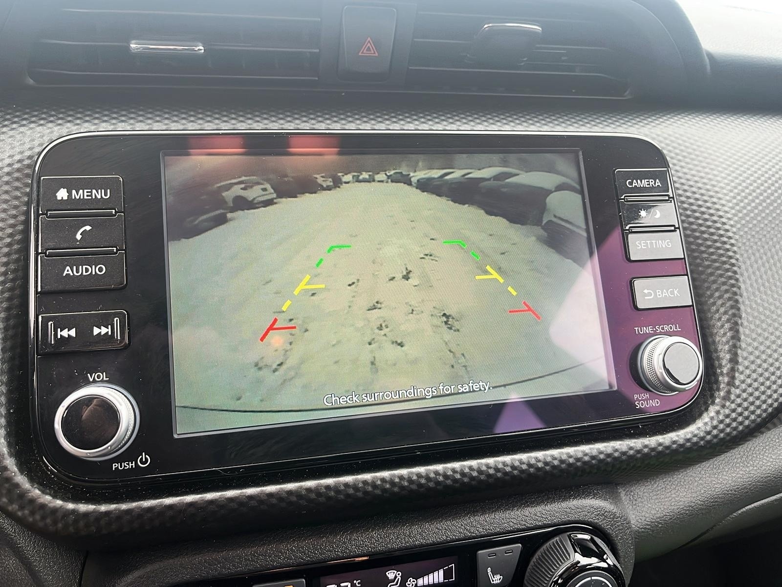 2025 Nissan Kicks Play SV