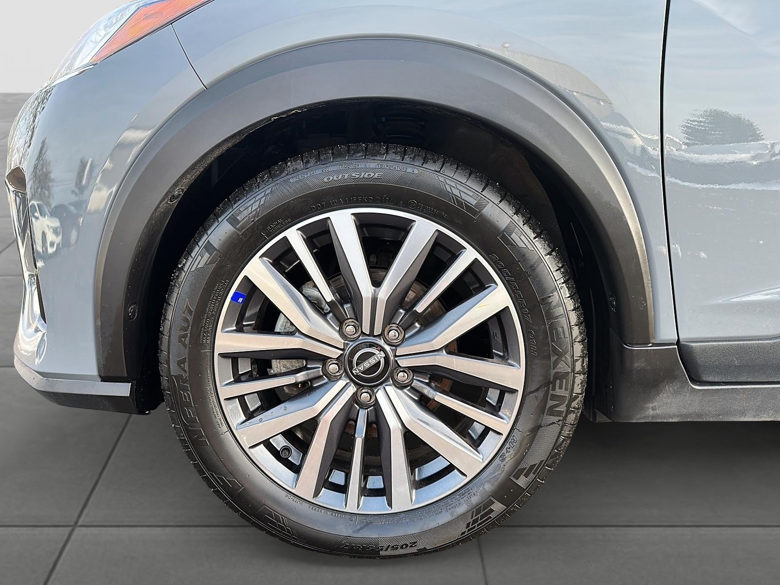 2025 Nissan Kicks Play SV