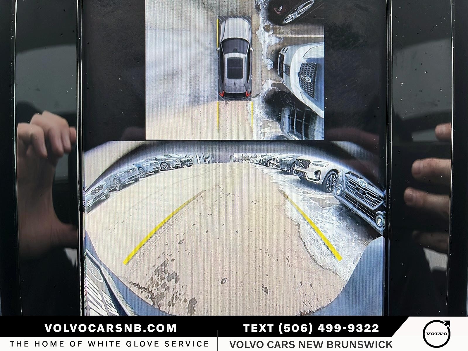 2025 Volvo XC40 B5 Plus Dark Theme