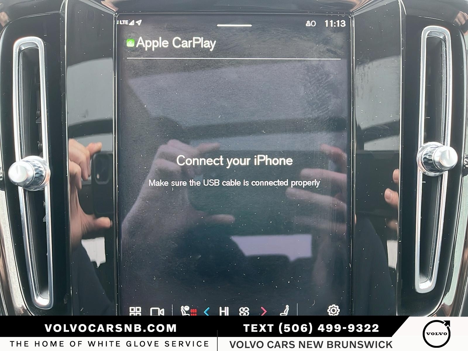 2025 Volvo XC40 B5 Plus Dark Theme