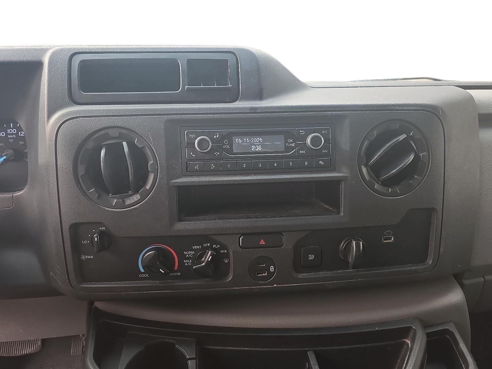 2022 Ford E-450 Cutaway 