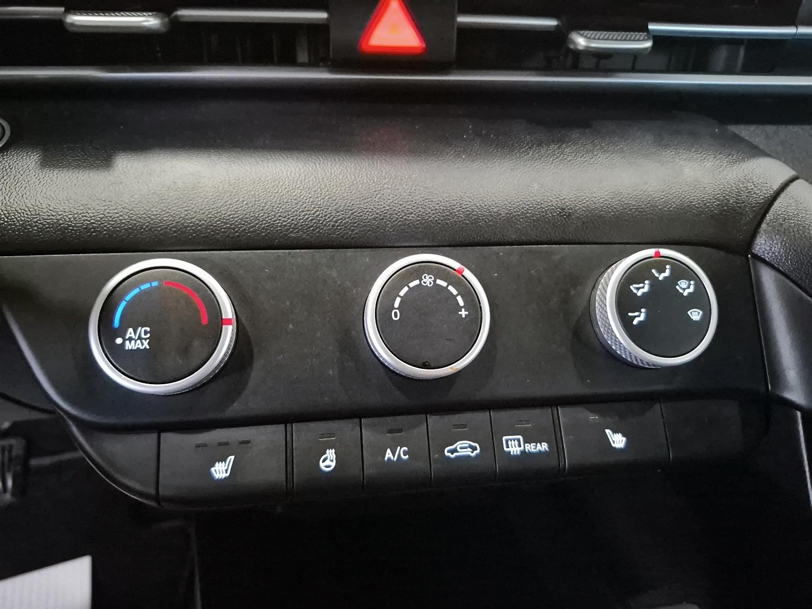 2023 Hyundai Elantra Preferred