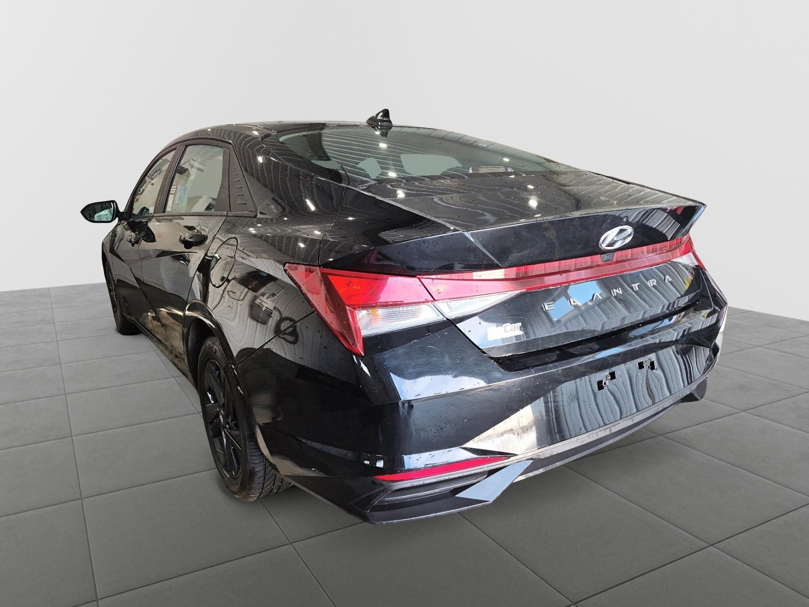 2023 Hyundai Elantra Preferred