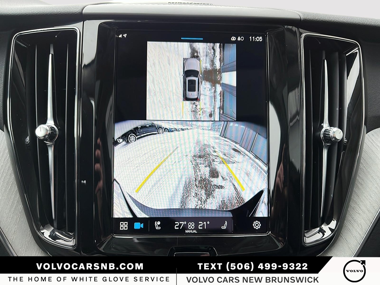 2025 Volvo XC60 B5 Plus Dark Theme