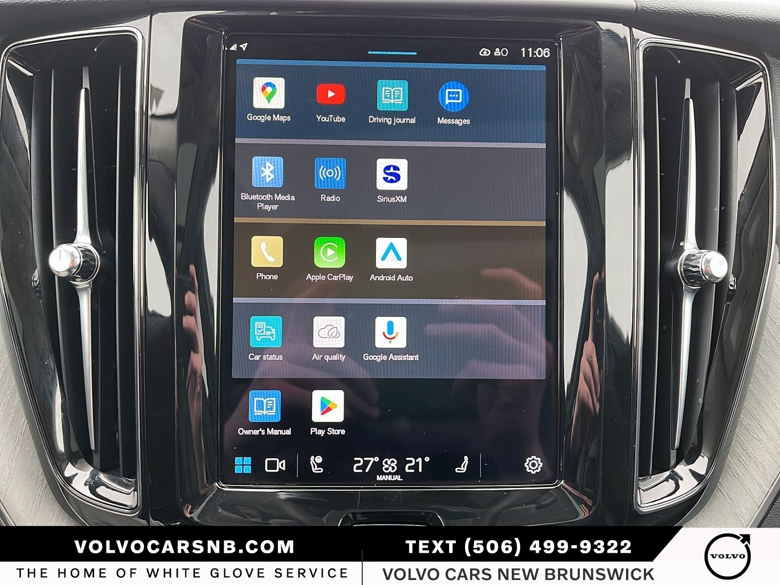 2025 Volvo XC60 B5 Plus Dark Theme